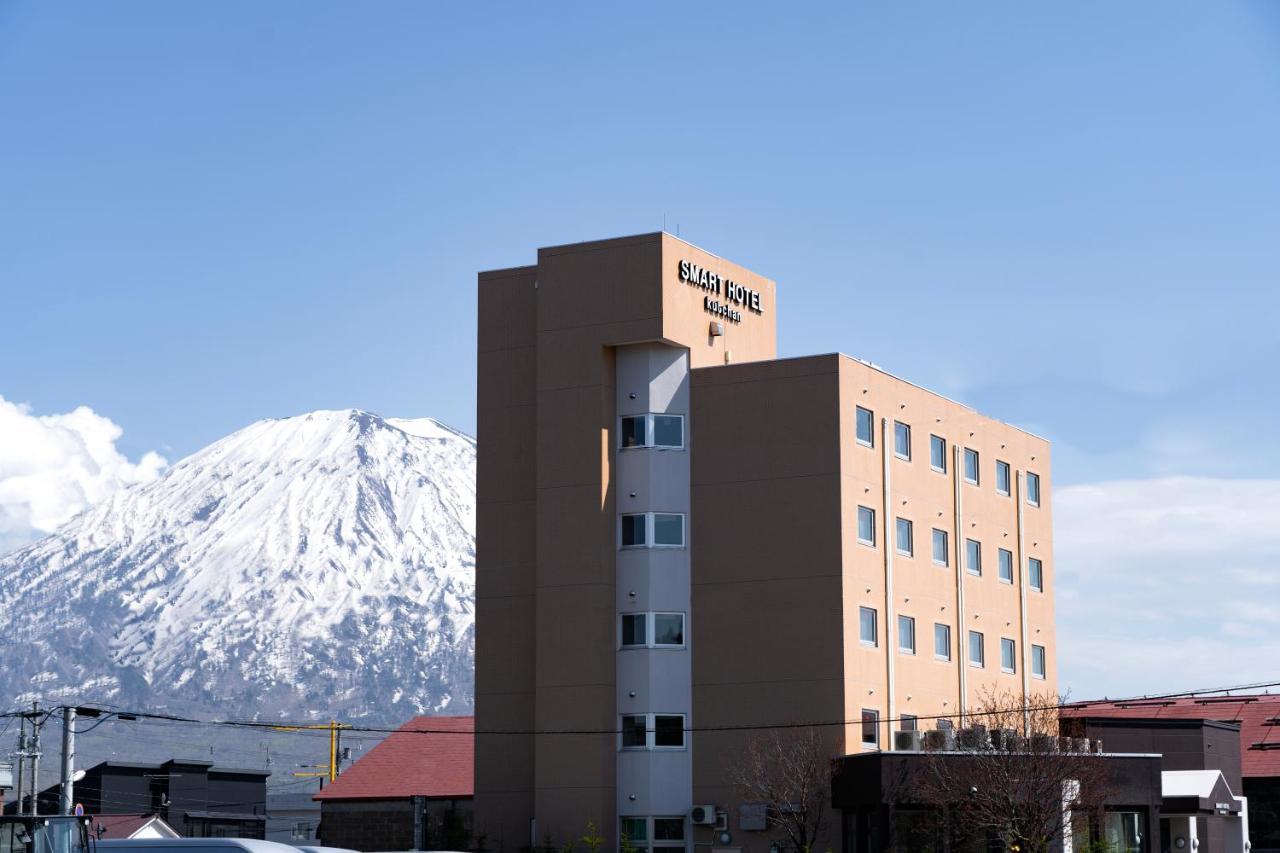 Smart Hotel Kutchan Niseko Bagian luar foto